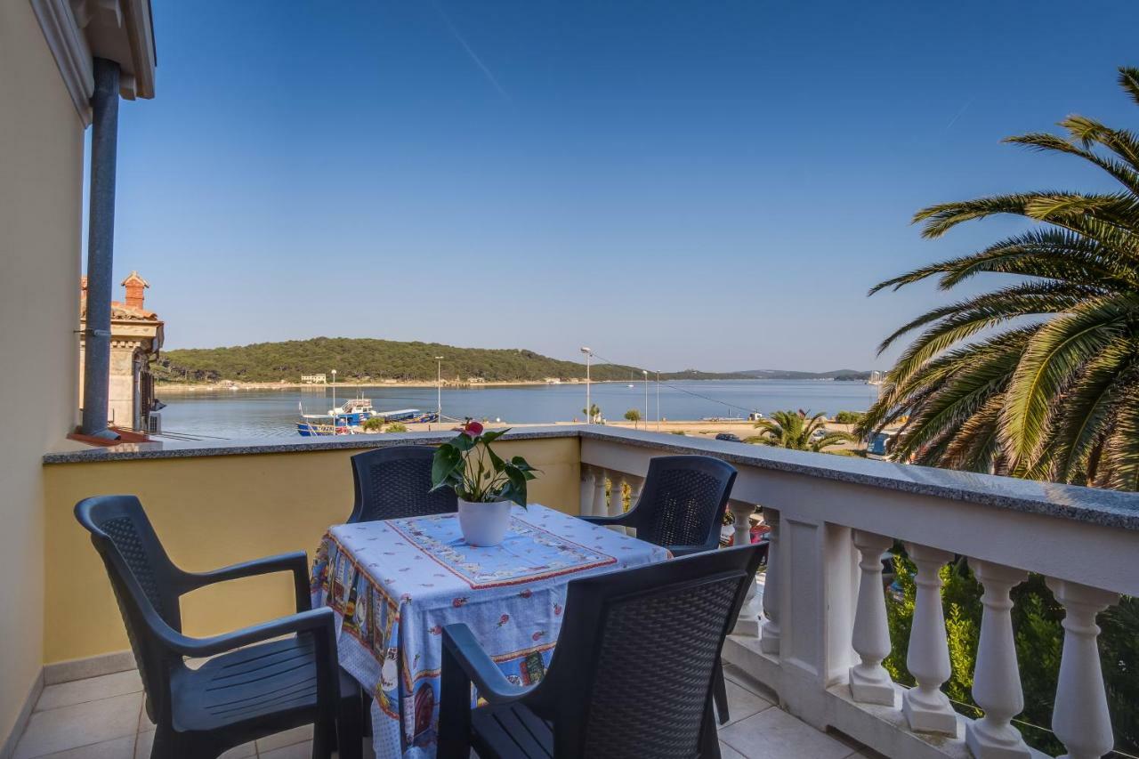 Andrino Apartment Mali Losinj Bagian luar foto